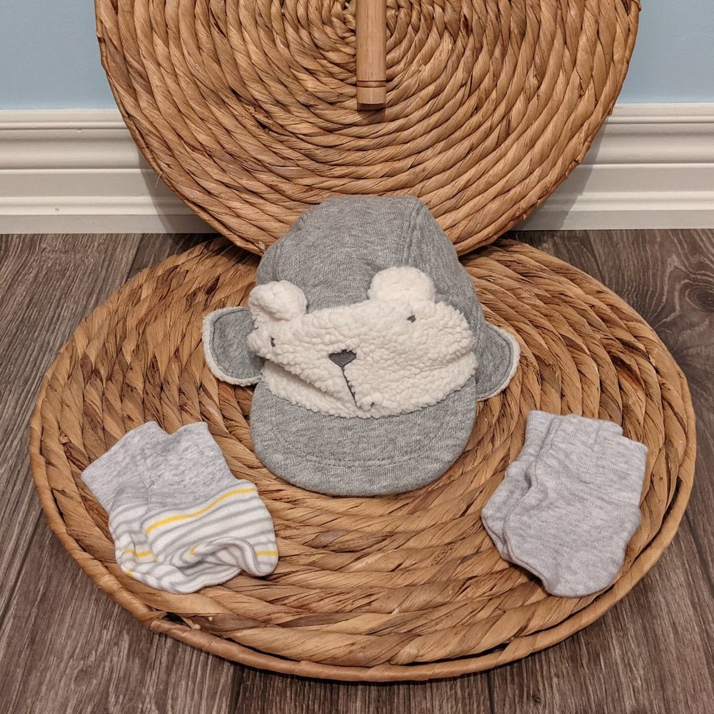 [KIDS 2/$20] EUC Baby (0-6M) - BUNDLE: Sherpa Hat + 2prs. Scratch Mitts